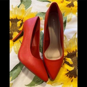 Le chateau orangey red size 7 pumps (heels)